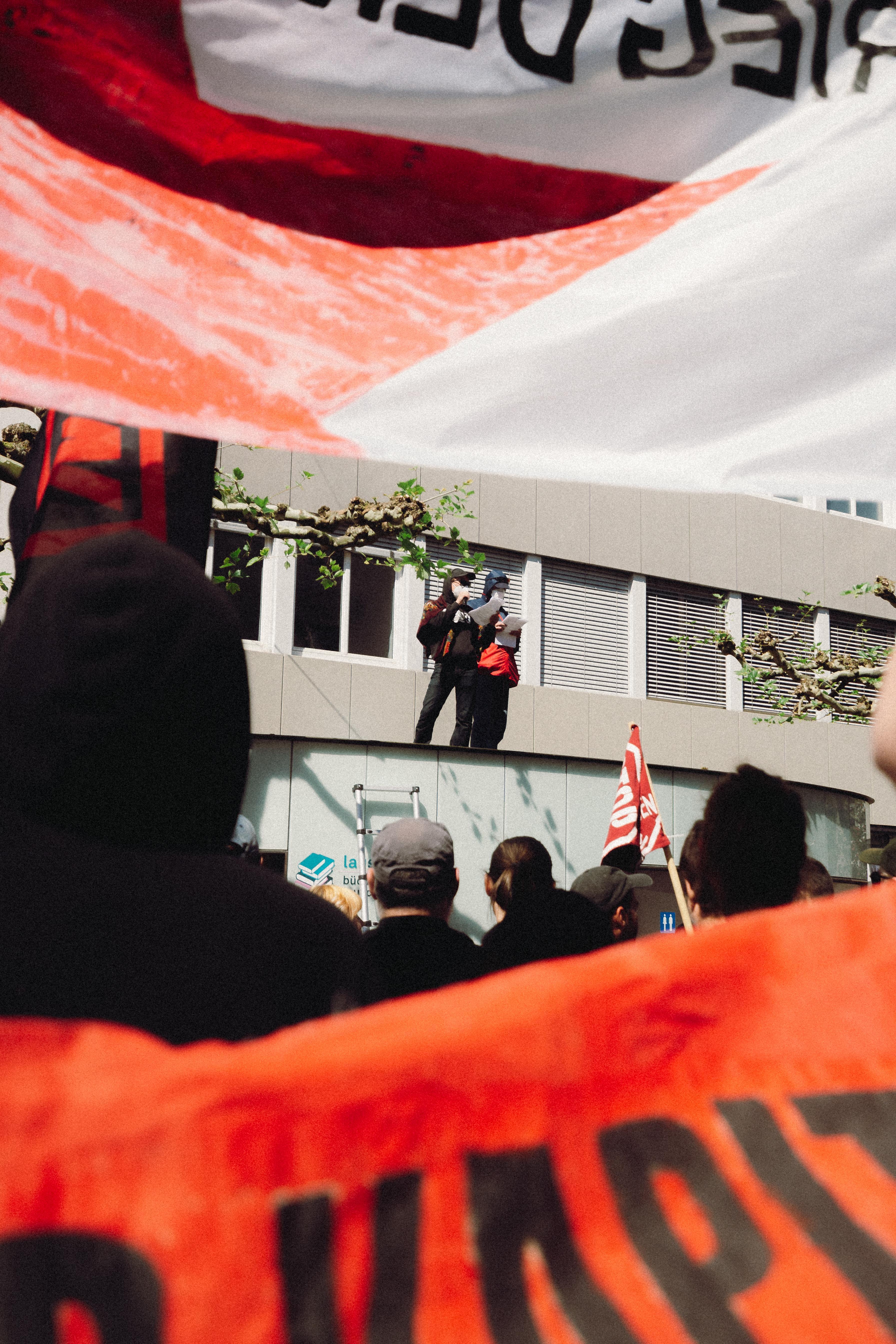 Rede von Revolutinär Kämfen